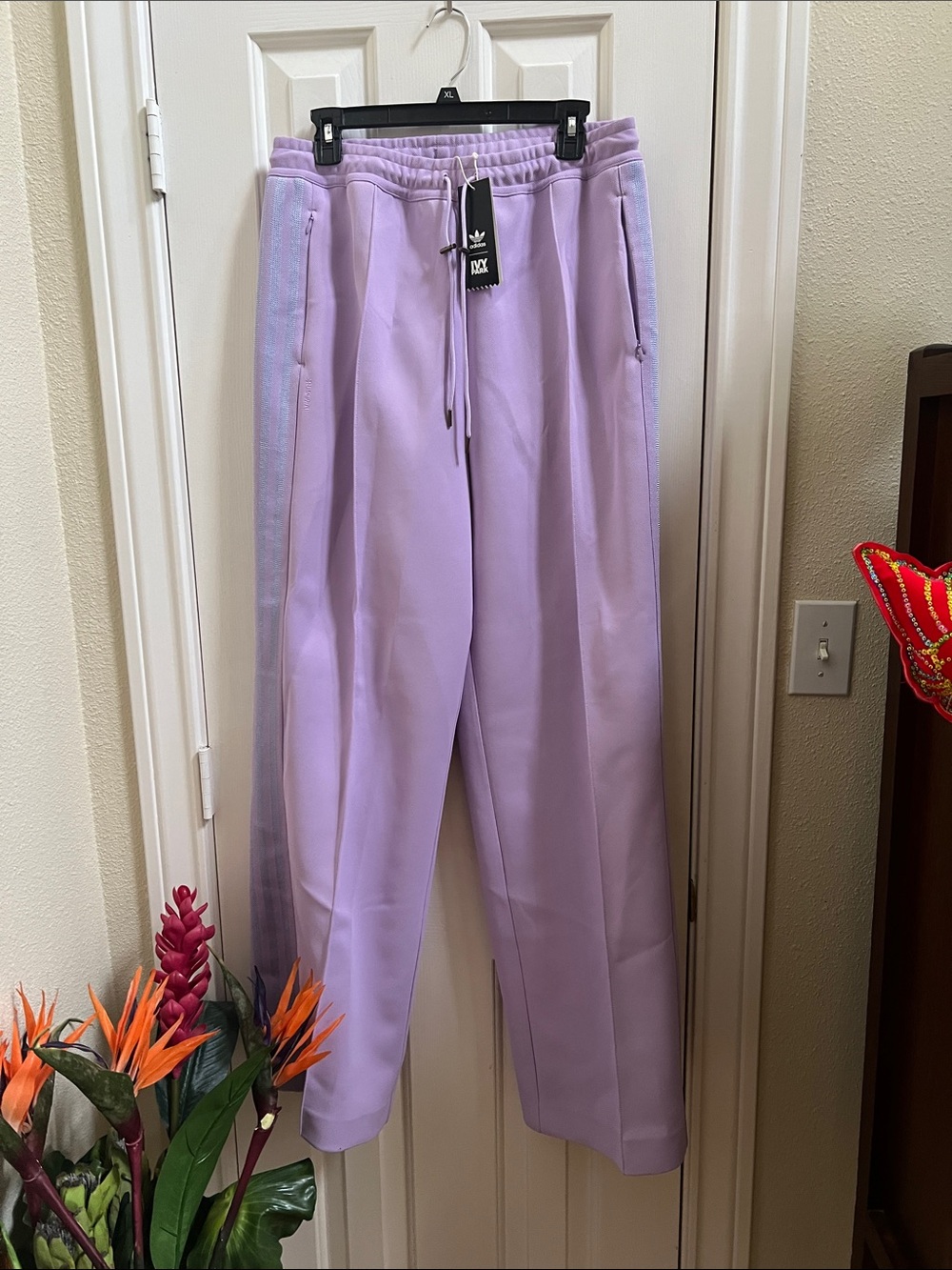 NWT Adidas x Ivy Park Rodeo 3 Stripe Suit Pants Size Large purple glow - Picture 2 of 9